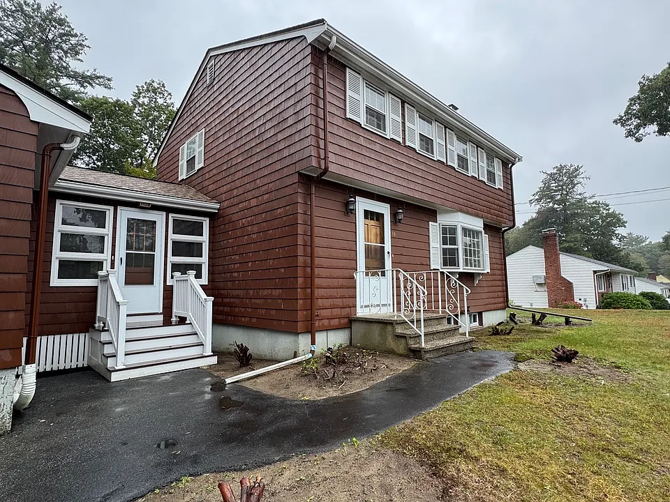 34 Grace Dr