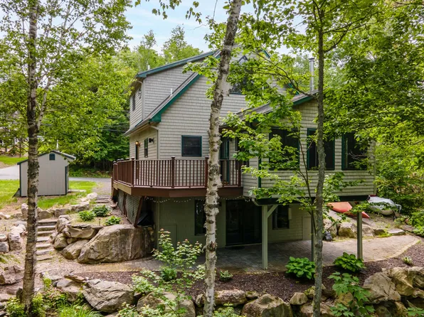 145 Cottage Shore Drive, Holden, ME 04429