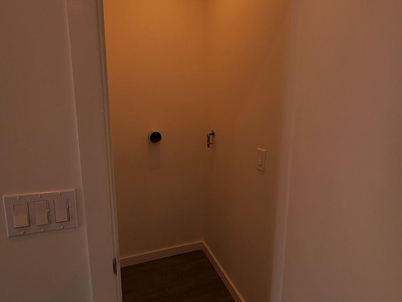 3rd image of 34 Langton St APT 2-3