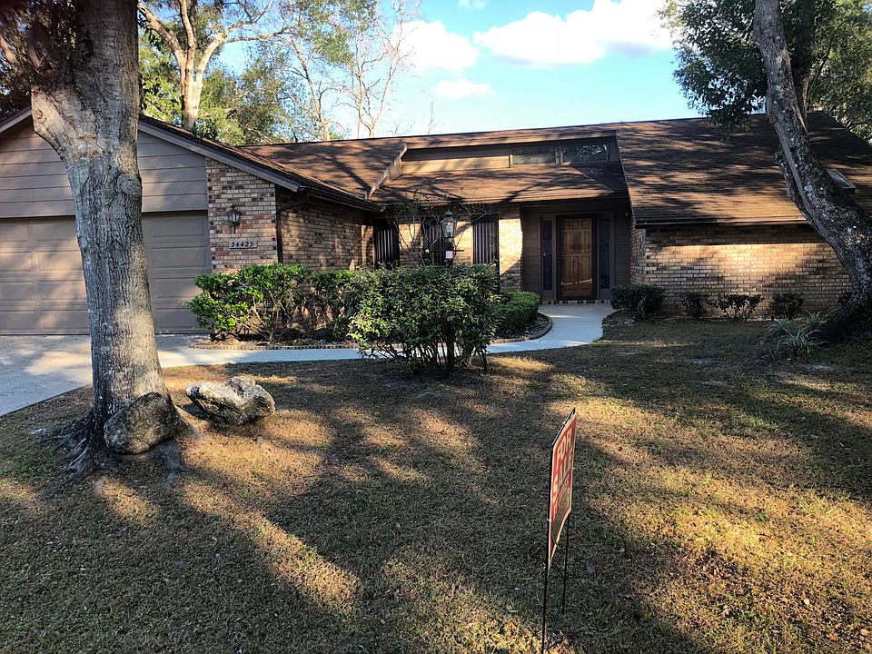 1st image of 34429 Cedarfield Dr