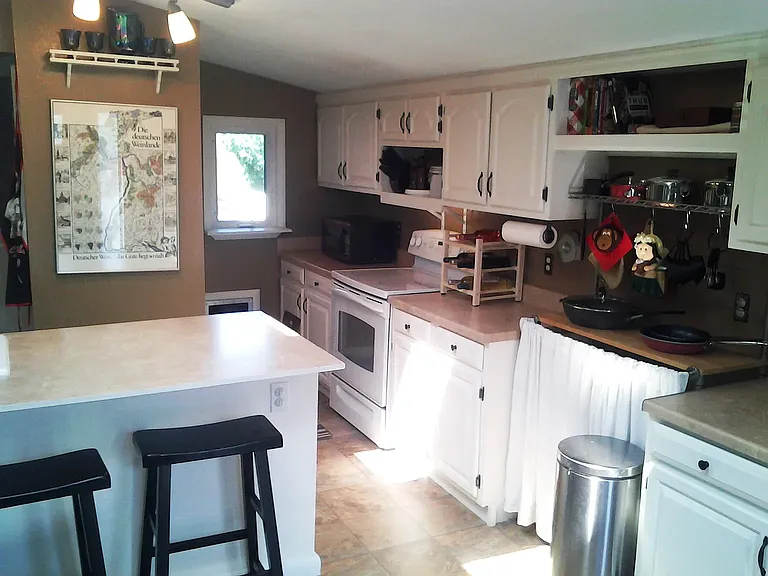 2075 S Utica St — Photo 4