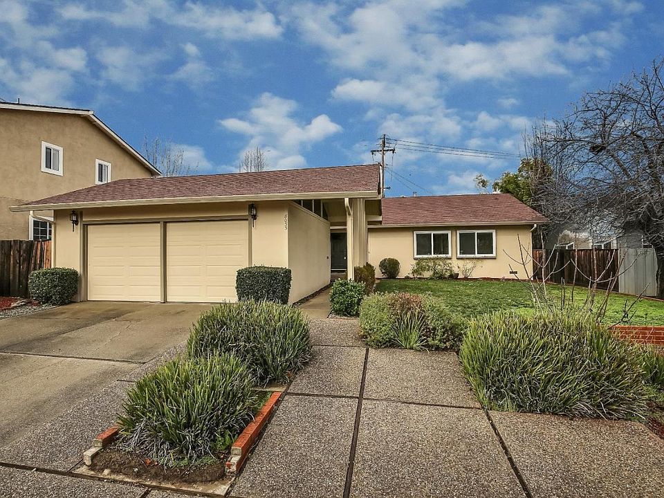 1st image of 8035 Rainbow Dr