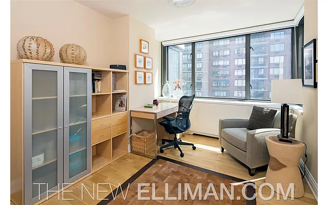 Sold by Douglas Elliman | media 24