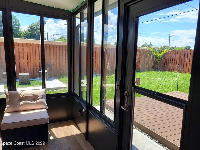 10 Bogart Pl — Photo 13