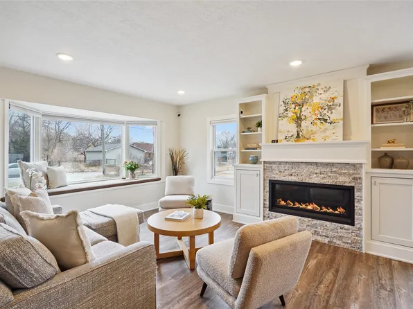 1042 58th St, Des Moines, IA 50311