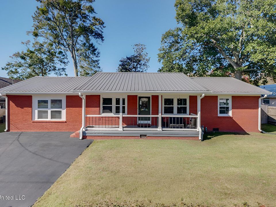 1st image of 328 Seal Ave
