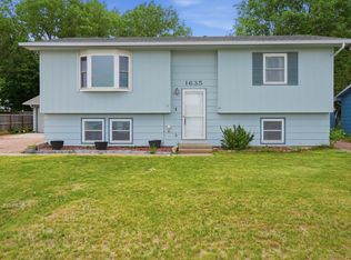 1635 Ennen Dr, Rapid City, SD 57703