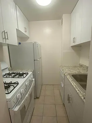 Rented by Contact Realty | media 8