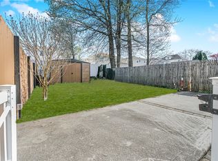 83 Vincent Ave, Staten Island, NY 10306