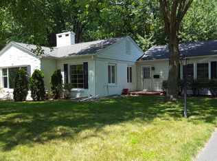 2049 Huntleigh Rd, Springfield, IL 62704