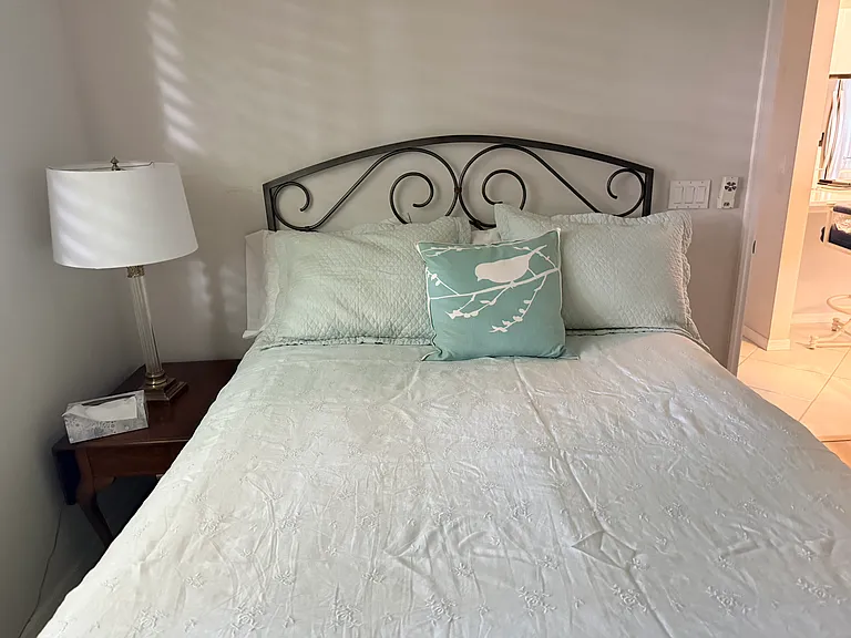 7735 Naples Heritage Dr — Photo 32