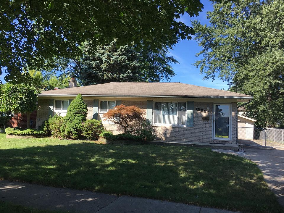 1st image of 39735 Karola Dr