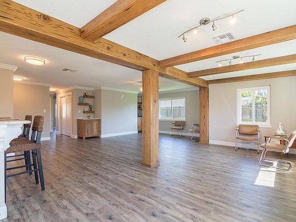 5th image of 446 N Neptune Dr