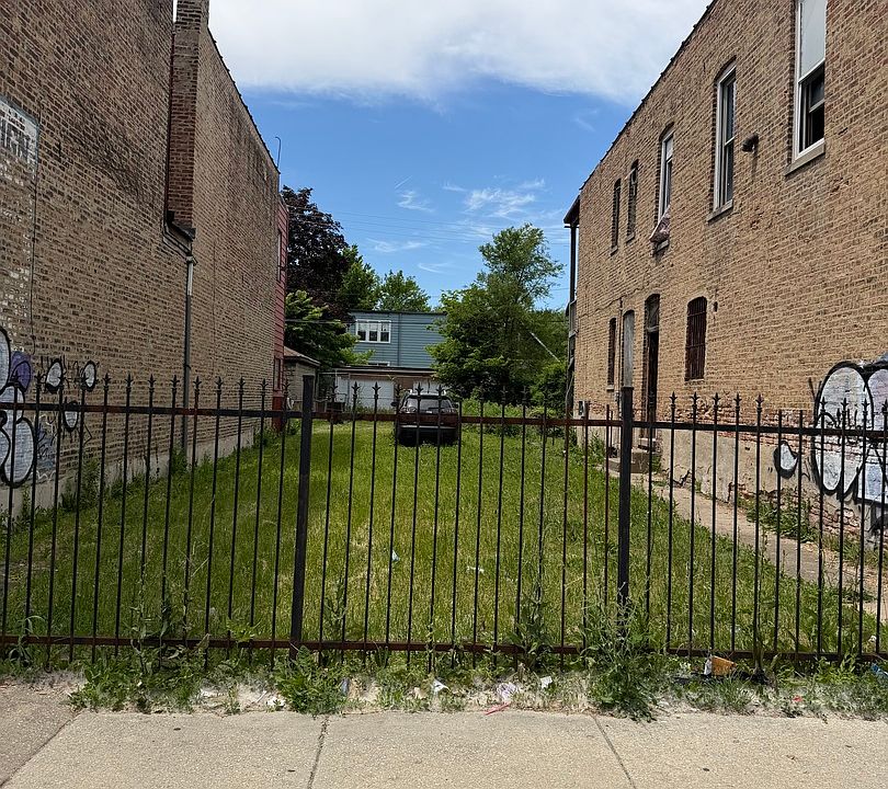 1st image of 5540 S Racine Ave