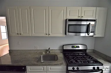 Rented by CITY SKYLINE REALTY INC
