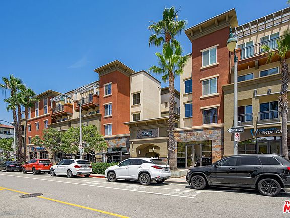 2nd image of 6020 Seabluff Dr Unit 428