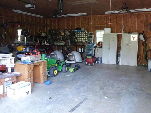 4th image of 140 Guilliams Ln