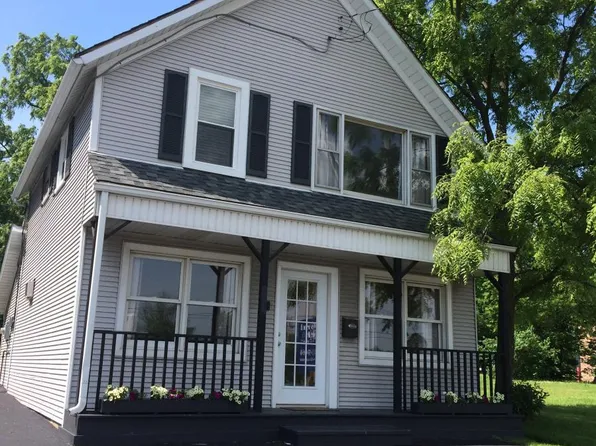 214 W Maple St, New Lenox, IL 60451