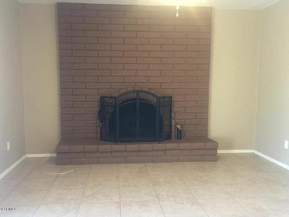 4th image of 1213 E 11th Pl