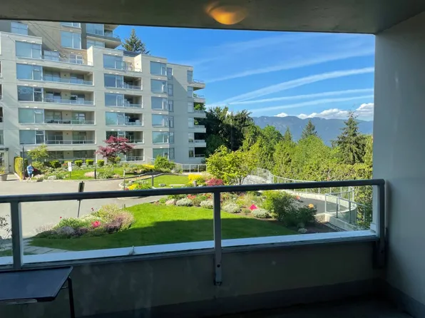 9298 University Cres #102A, Burnaby, BC V5A 4X8