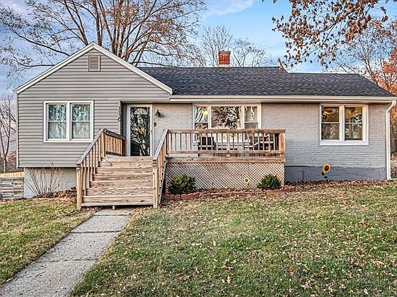 2nd image of 1130 Orchard Ave