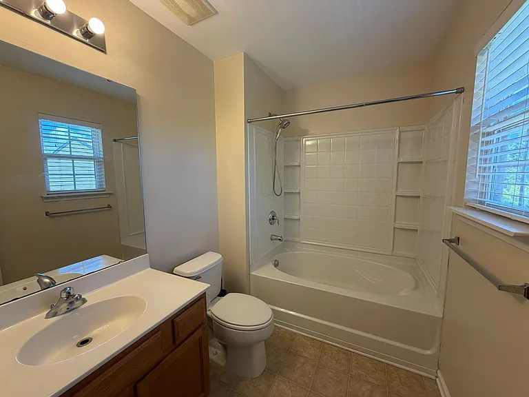 422 Delta Dr — Photo 22