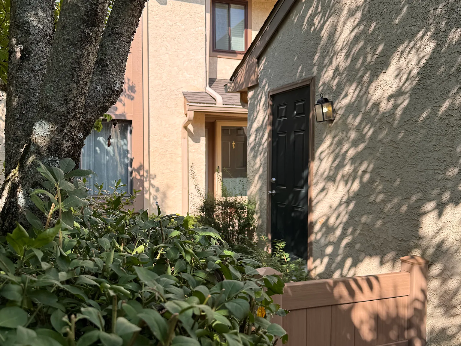 3 bed, 2090 sqft, $2,995 — Photo 2