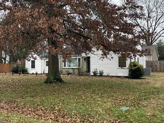 2nd image of 506 W Sunset Dr