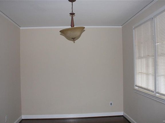 4th image of 3547 Wareingwood Dr