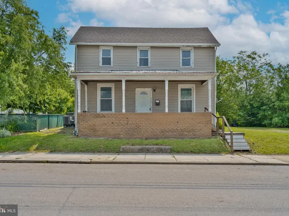 111 N High St, Martinsburg, WV 25404
