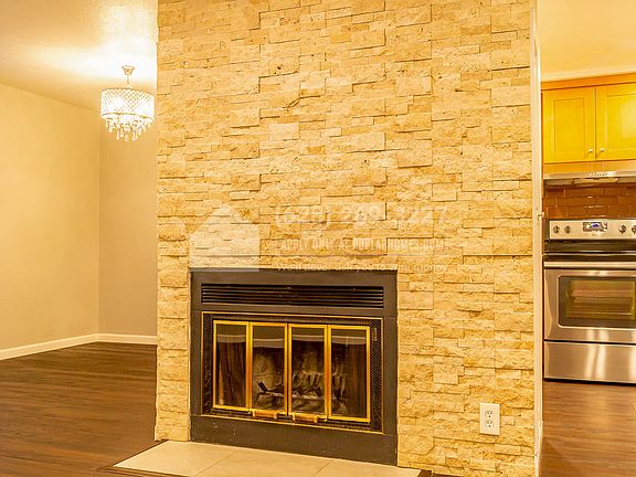 5th image of 892 La Barbera Dr