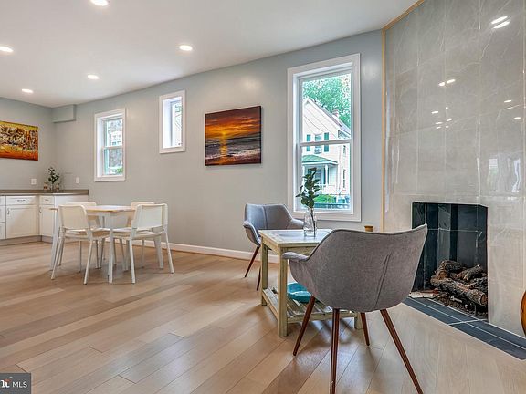3rd image of 2841 Mills Ave NE