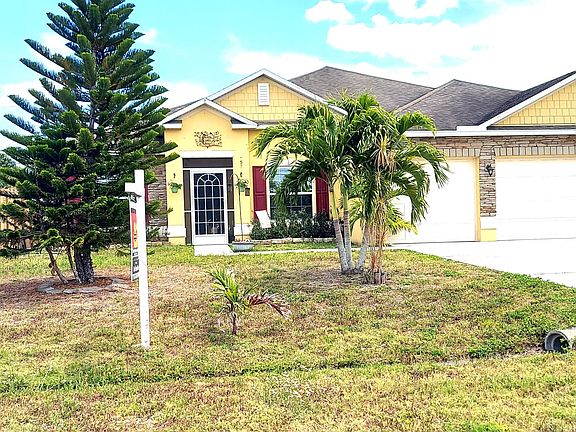 2nd image of 353 NW Bayshore Boulevard