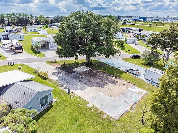 3rd image of 5058 Shore Line Dr