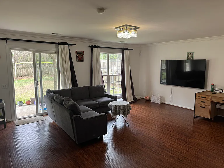 9327 Bellegarde Dr — Photo 22