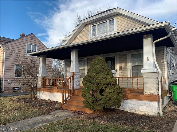 2nd image of 1389 Broadway Ave