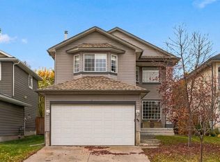 49 E Bridleridge Rd SW, Calgary, AB T2Y4E1