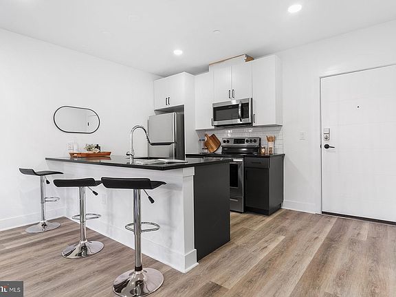 2nd image of 332 Cecil B Moore Ave #401