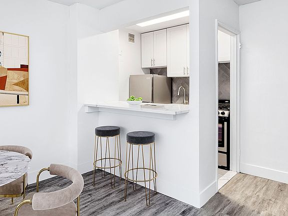 3rd image of 245 E 35th St APT 5E