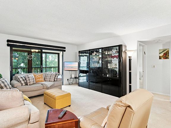 4th image of 7290 Kinghurst Dr APT 403