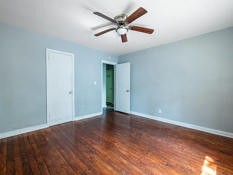 1119 Regent St SW #B — Photo 4