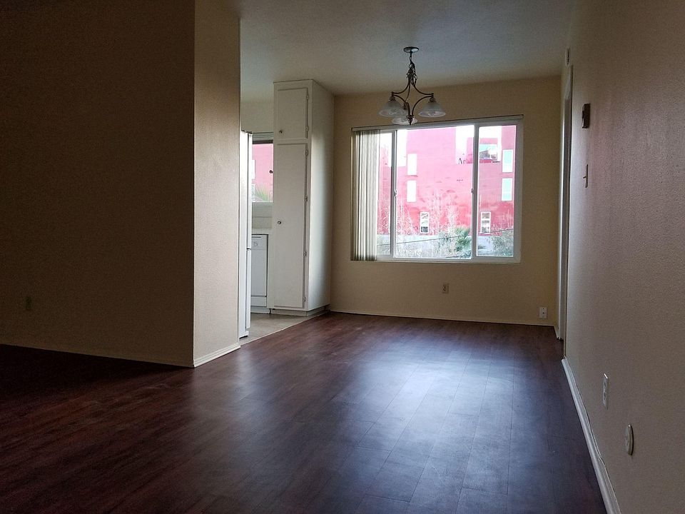 1st image of 3914 Centre St #14