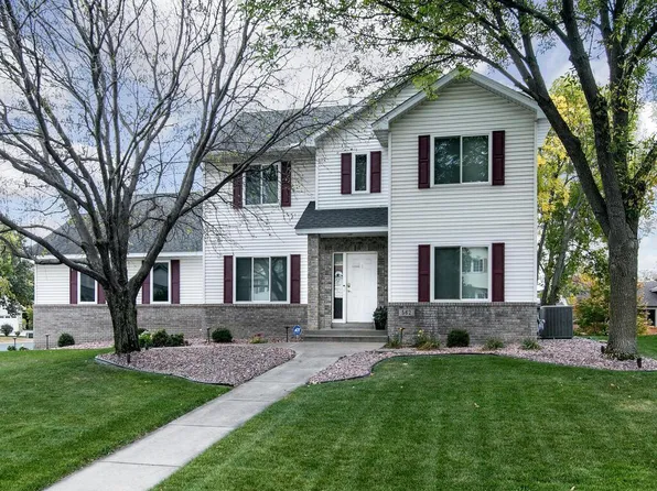 562 Westwind Ave, Shakopee, MN 55379