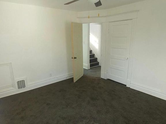 3rd image of 526 Lincoln Ave