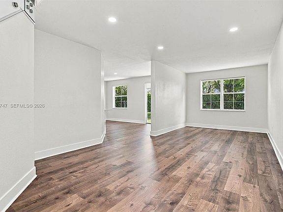 4th image of 16963 SW 38th St