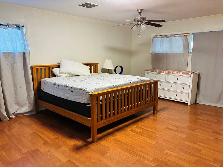 4901 Timber Ln — Photo 15