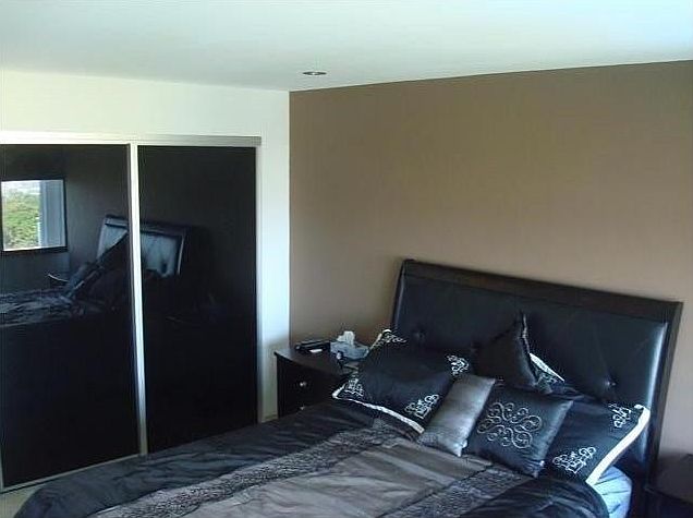 1st image of 7441 Wayne Ave #9