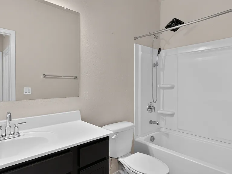 3476 N 308th Dr — Photo 4
