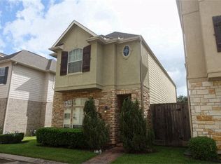 9011 Bayview Cove Dr, Houston, TX 77054