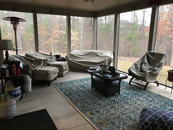 Screened porch 